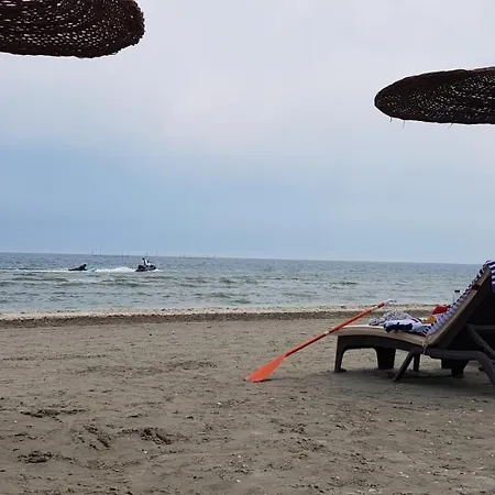 Mara By The Sea, * Нэводари